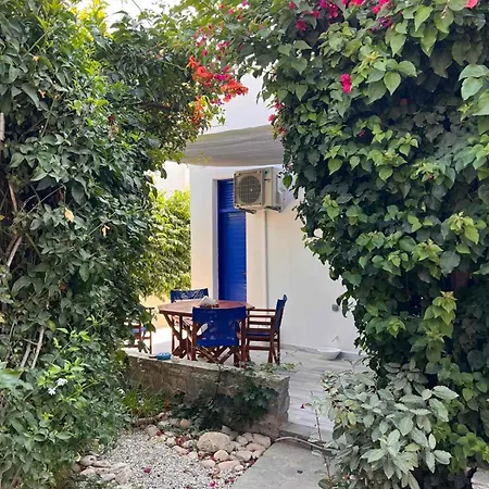 Ξενοδοχείο με διαμερίσματα Marioly Πάρος